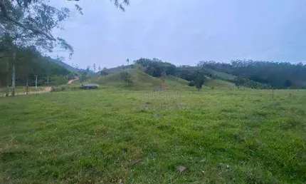 Lindo sítio com 126.000,00 hectares, localizado Oliveira, Tijucas/SC