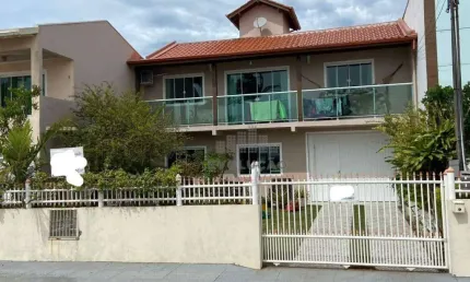 Casa 3 Quartos, 1 Suíte, Vista Mar - Praia de Fora, Palhoça/SC.