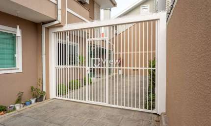 Casa em condomínio fechado com 5 quartos à venda na Rua Ivo Ferro, 323, Uberaba, Curitiba, 156 m2 por R$ 940.000