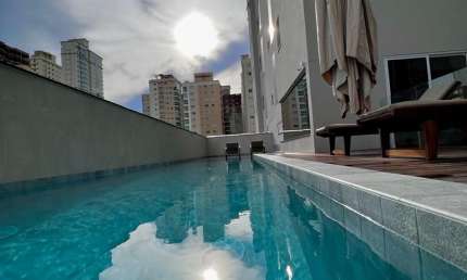 Apartamento com 3 quartos à venda na Rua 240, 494, Meia Praia, Itapema