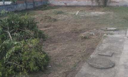 Excelente terreno com 600,00M², medindo 15m de frente por 40m pelas laterais, devidamente escriturado, registrado, totalmente legalizado, todo murado,