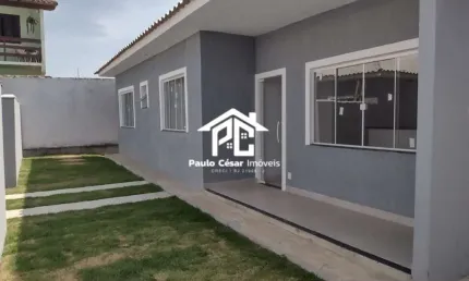 Casa com 03 Quartos sendo 01 suíte ótima sala cozinha banheiro área de serviço varandas garagem ótimo quintal. Aceita financiamento bancário.