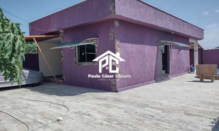 Excelente Casa com 02 Quartos sala cozinha banheiro área de serviço varandas ofurô garagem.