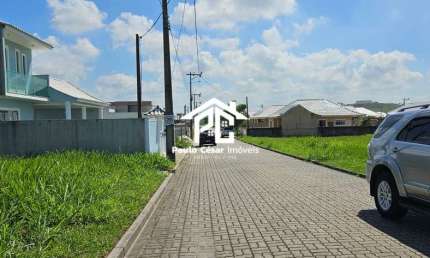 Lotes com 360m² medindo 12x30 em condomínio com total infraestrutura .  Condomínio todo calçado com campo de futebol, piscina, área de lazer com churr