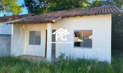 Casa com 2 quartos, sala, cozinha, banheiro e área de serviço. Local seguro pequeno condomínio sem taxas, 100 metros de rodovia , 1.5km do centro de S