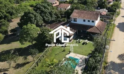 Linda chácara em Araruama/RJ para venda , aproximadamente 2000m2,bem localizada com todo comércio a sua volta , localizada a 5km da cidade e das praia