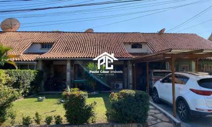 Imperdível casa em condomínio à venda em Araruama-RJ, bairro Iguabinha: 8 quartos, 5 suítes, 2 salas, 4 banheiros, 2 vagas, 800m².
