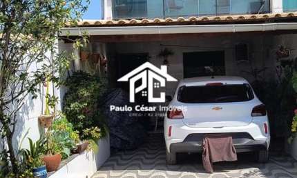 Imperdível casa à venda em Araruama-RJ, bairro Pontinha: 2 quartos, 1 sala, 3 banheiros, garagem e 80m²!
