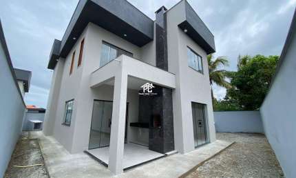 Casa para venda em Araruama-RJ, bairro Areal: 3 quartos, 2 suítes, 1 sala, 1 banheiro, 1 vaga de garagem, 159m²