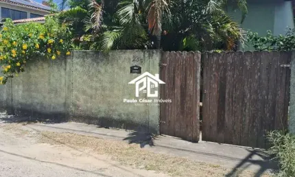 Casa à venda em Araruama-RJ: 2 quartos, 1 suíte, 1 sala, 1 banheiro, garagem, 68m² no Rio do Limão!