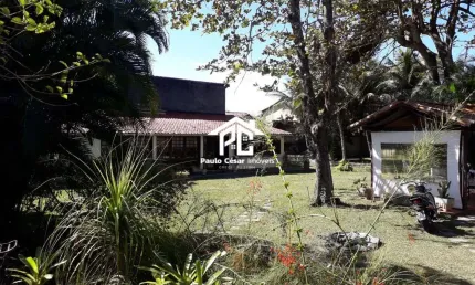 Casa à venda na Pontinha, Araruama-RJ: 3 quartos, 2 suítes, 1 sala, 1 banheiro, 1 vaga, 1464M²  de área!