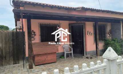 casa linear para venda em condominio no bairro fazendinha Araruama com 2 quartos, sala, cozinha, banheiro, varanda,