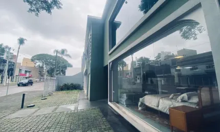 Loja Comercial 600m² para Locacão na rua Augusto Stresser Juveve