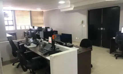 Sala comercial com 100m2, 2 vagas em uma das principais avenidas de campinas.