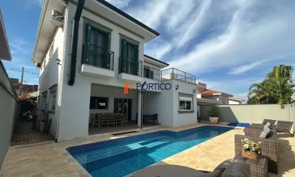 Sobrado com 3 Suítes e Piscina - Terras do Cancioneiro - Paulínia