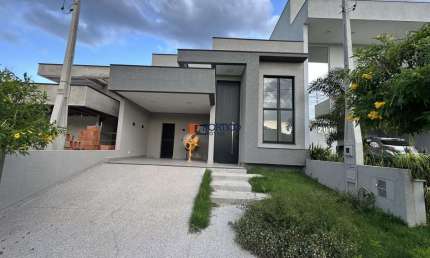 Casa com 3 suítes é escritório à venda no Terras da Estância!