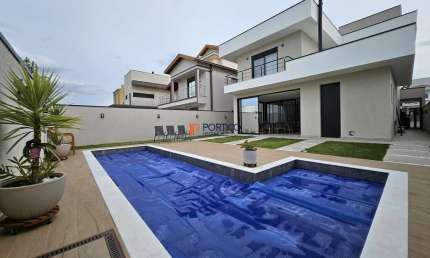 Sobrado novo com piscina à venda em condomínio Paulínia/SP