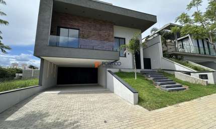 Casa assobradada à venda no lindo La Dolce Vita Paulínia!
