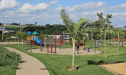 Terreno à venda no lindo Residencial das Acácias em Paulínia!
