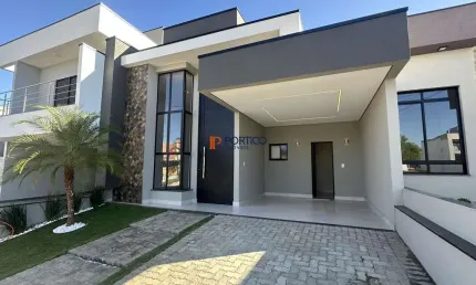 Casa com 3 suítes, escritório e energia solar no jardim dos lírios