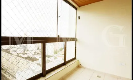Belíssimo apartamento com 3 dormitórios sendo uma suíte situado na vila nova conceição