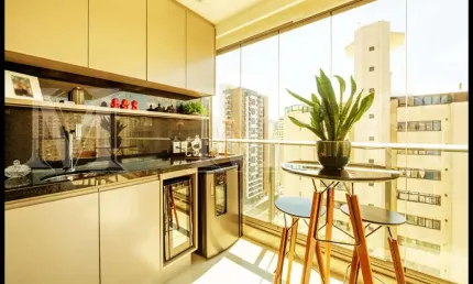 Belo apartamento com 1 dormitório e 1 vaga localizado em indianópolis