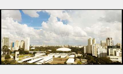 Ótimo Apartamento de 161 m² 4 Dormitórios sendo 1 Suíte no Paraíso