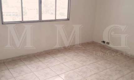 Apartamento, 2 dormitórios, de frente, bem ensolarado, 68 útil