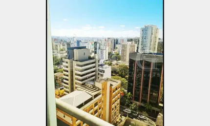 Ótima cobertura com 3 dormitórios sendo uma suíte localizado na Bala Vista.