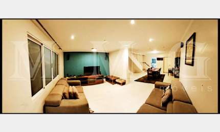 Sobrado residencial,  3 dorms, 2 vagas, rua particular, no miolo da Vl. Mariana