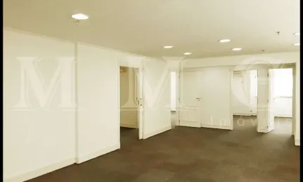 Belo conjunto comercial localizado no jardim paulista