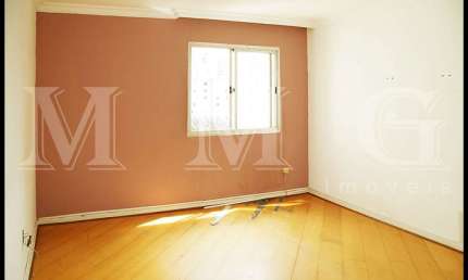 Apartamento 2 quartos 1 vaga Vila Mariana próximo Metro Santa Cruz