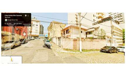 Casa  de 200 m² com Terreno de 180 m² sendo 3 Dormitórios, Salas, Cozinha, Área de Serviço, Quintal