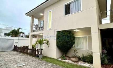 Casa em condomínio duplex em Miragem  -  Lauro de Freitas