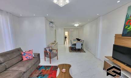 LINDO APARTAMENTO REFORMADO, FRENTE A PRAIA COM LAZER, 02 VAGAS!