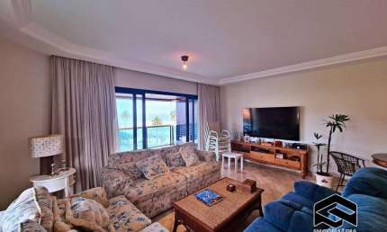 LINDO APARTAMENTO FRENTE AO MAR 165m² DE ÁREA ÚTIL!