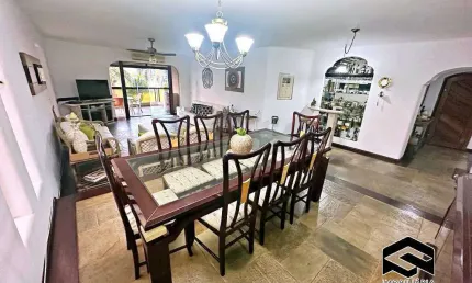 160m² área útil e planta com excelente distribuição, linda vista ao mar!