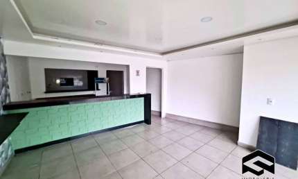 Sala comercial com 3 salas para alugar na Avenida Aureo Guenaga De Castro, Enseada, Guarujá