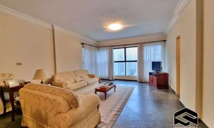 OPORTUNIDADE! AMPLO APARTAMENTO COM LAZER COMPLETO, APENAS 150m DO MAR!