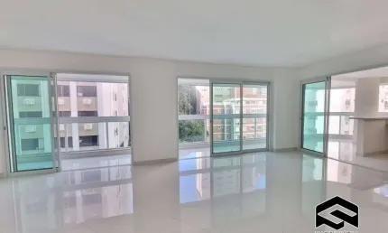 Prédio novo! 04 suítes, lazer completo, apenas 200m da praia!