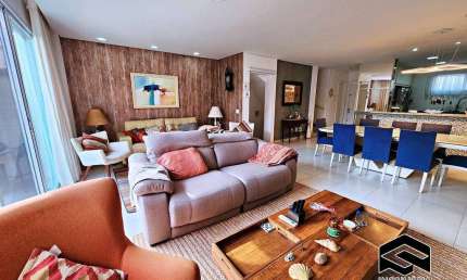 LINDA CASA EM CONDOMIÍNIO! LAZER COMPLETO, 01 QUADRA DA PRAIA!