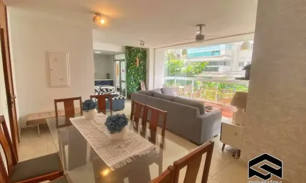 LINDO APARTAMENTO AMPLO, 04 DORMITÓRIOS COM SACADA INTEGRADA!