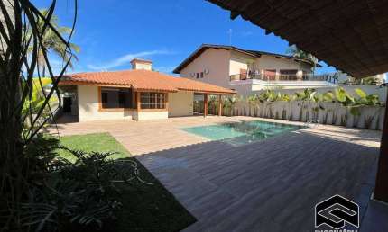 CASA TÉRREA NOVA ESTILO TRANCOSO, NO CONDOMÍNIO JARDIM ACAPULCO II