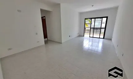 AMPLO APARTAMENTO, FRENTE PRA RUA, COM LAZER, LADO PRAIA!