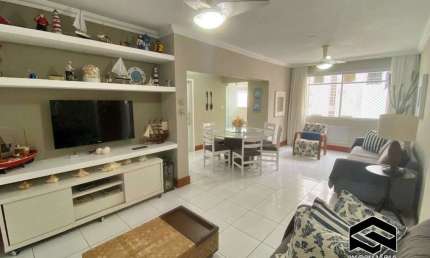 APARTAMENTO REFORMADO, 03 SUÍTES, À 01 QUADRA DA PRAIA DE PITANGUEIRAS!