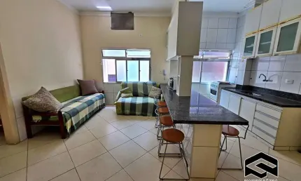 02 DORMITÓRIOS EM LOCALIZAÇÃO PRIVILEGIADA, APENAS 150m DO MAR!