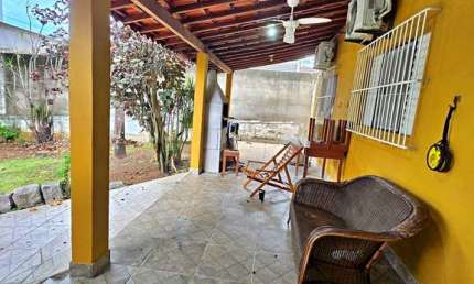 OPORTUNIDADE! CASA 03 DORMS, AMPLO QUINTAL, PRÓXIMO DO HOTEL CASA GRANDE!