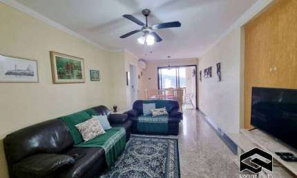 AMPLO APARTAMENTO 300m DA PRAIA, COM LAZER COMPLETO E PORTARIA 24 HORAS!