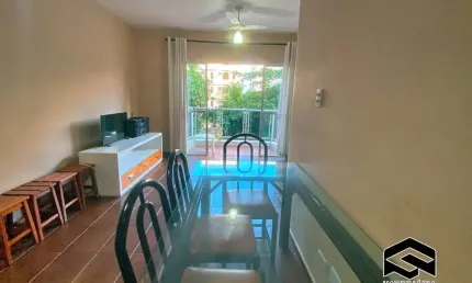 Amplo apartamento 04 dormitórios, com sacada, na região da brunela!