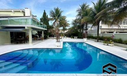 OPORTUNIDADE NO CONDOMÍNIO ACAPULCO! LINDA CASA 600m² EM TERRENO DE 1.100m²